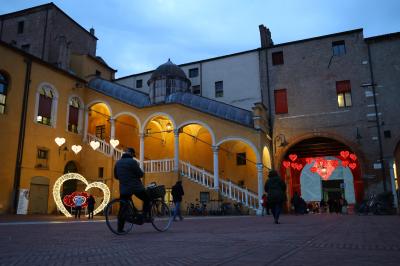 LUMINARIE SAN VALENTINO CENTRO STORICO