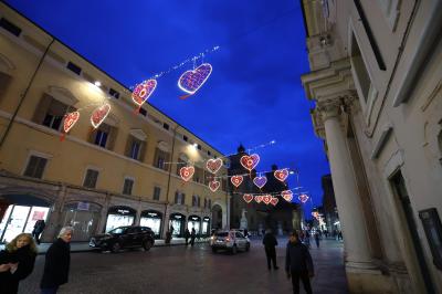 LUMINARIE SAN VALENTINO CENTRO STORICO