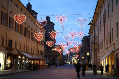 LUMINARIE SAN VALENTINO CENTRO STORICO