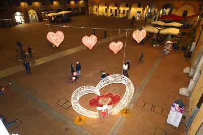 LUMINARIE SAN VALENTINO CENTRO STORICO