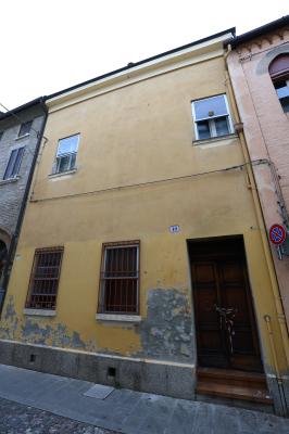 CASA ABBANDONATA VIA GUSMARIA FERRARA