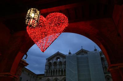 LUMINARIE SAN VALENTINO CENTRO STORICO